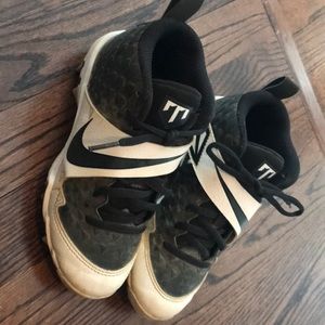 Boys Trout Nike baseball cleats
